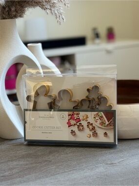 THRESHOLD 5pc stainless steel cookie cutter set